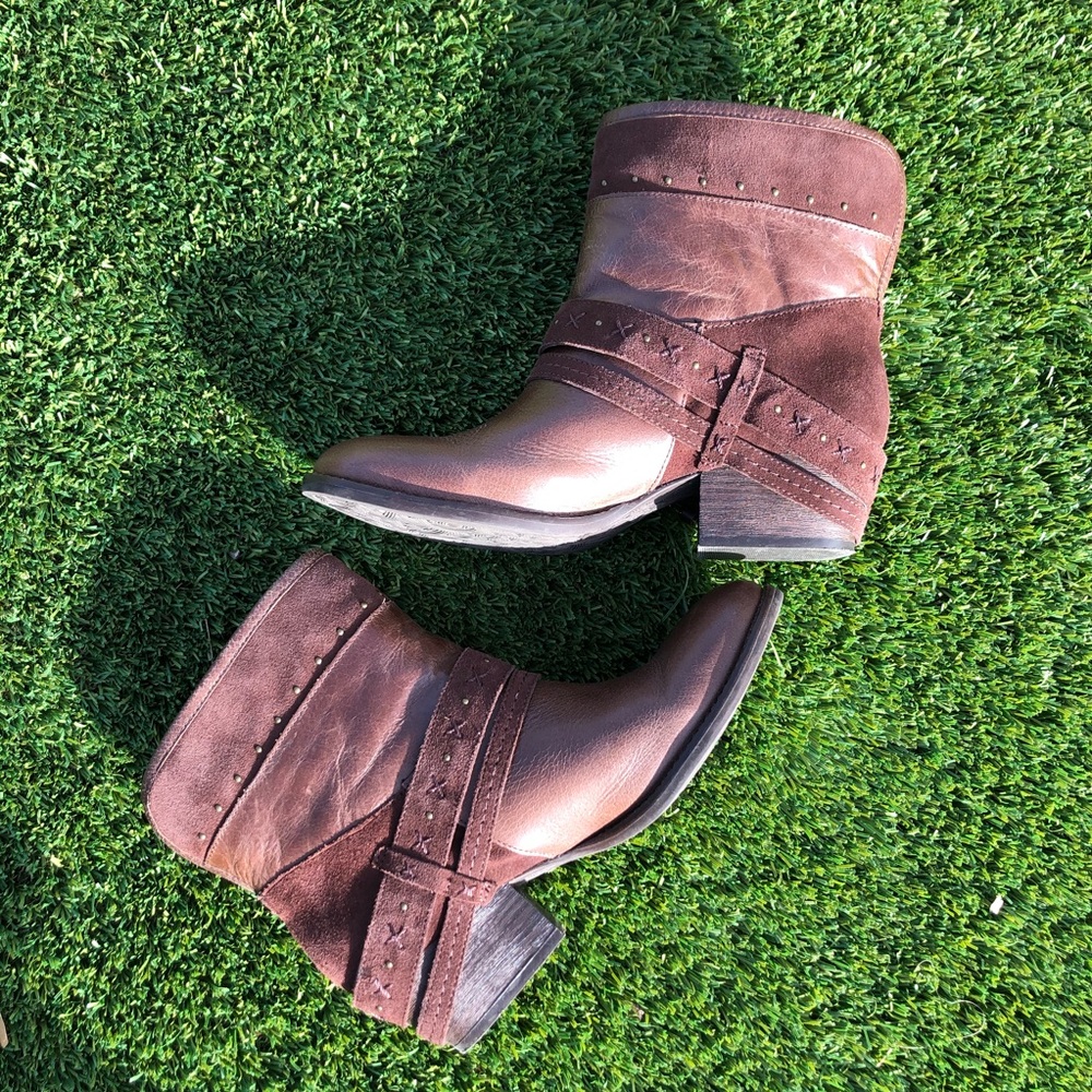 The Sak Tan Foldover Boots